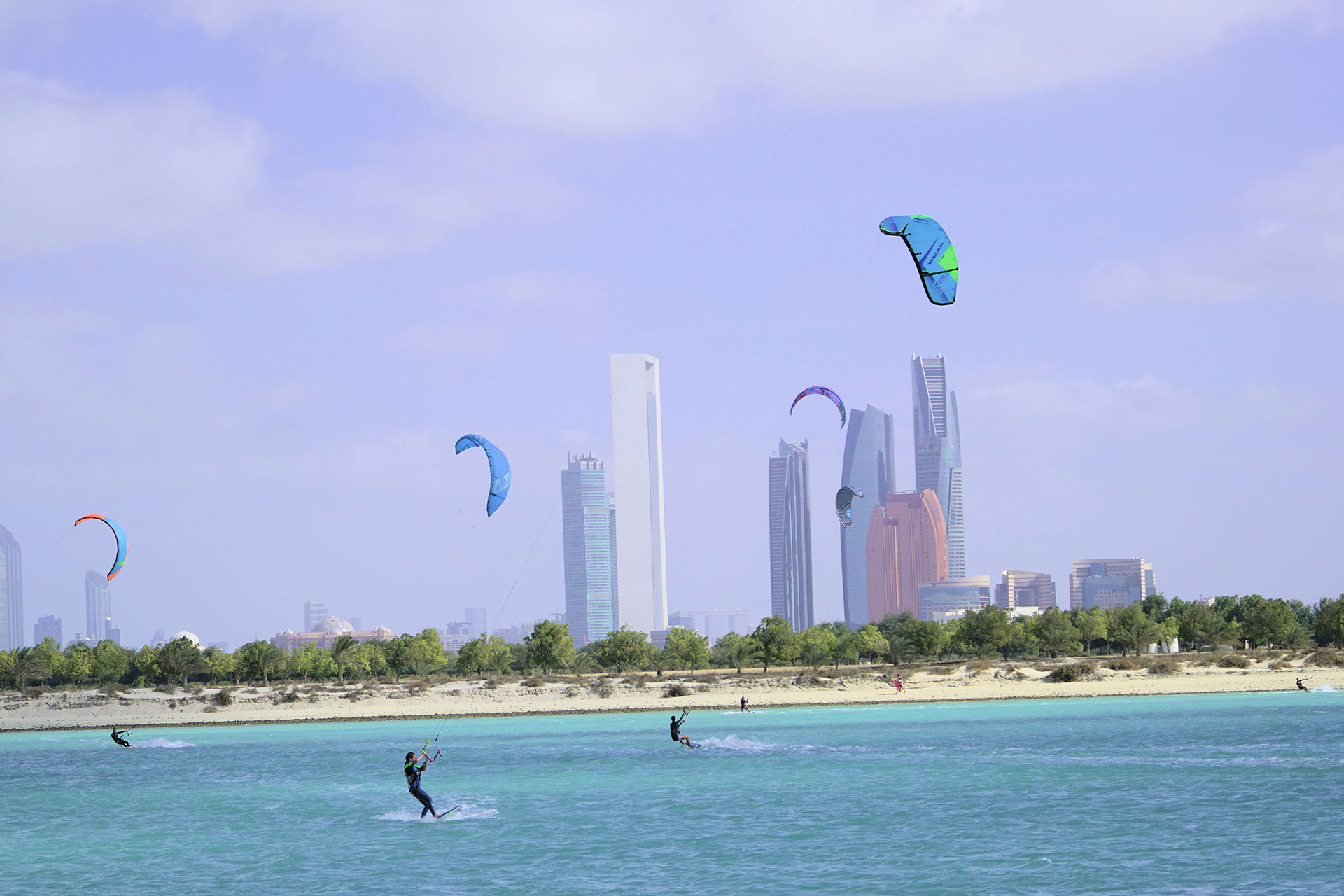 Best top kite spots UAE kitesurf